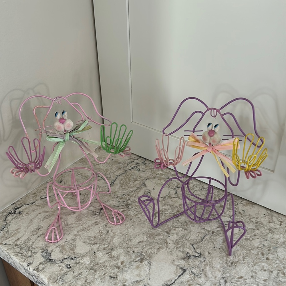 Easter egg holders